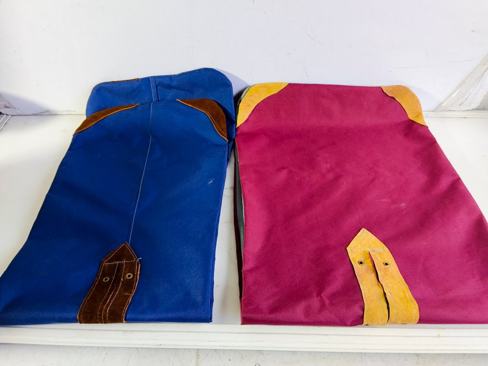 4 Maletas para Caballo Color Azul y Borravino