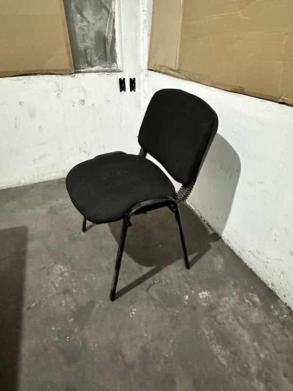 Silla de Auditorio en Mala Condición - imagen 4