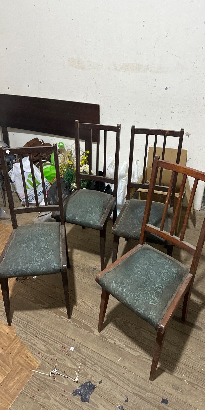Juego de 4 Sillas de Madera con Tapizado Estampado