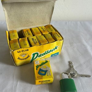 Candados Diamond Dadlock SIP-310 Verdes con Llaves (12 Unidades) - imagen 2