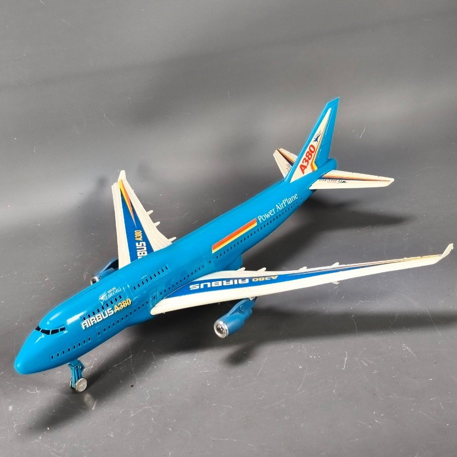 Item 17658 - Image 18