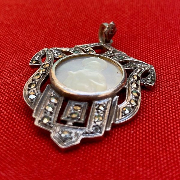 Colgante Hermoso dije de plata con marquesitas y nácar - imagen 3