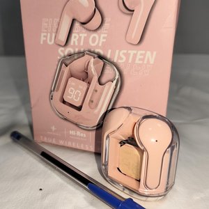 Auriculares Inalámbricos Rosados Ultra Pods Max con Bluetooth y Pantalla LED - imagen 2
