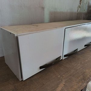 Aéreo Blanco de MDF con 3 Puertas y Manijas Metálicas - imagen 2
