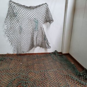 Lote anterior: Dos Tramos de Red de Pesca Decorativa - Náutica y Rural
