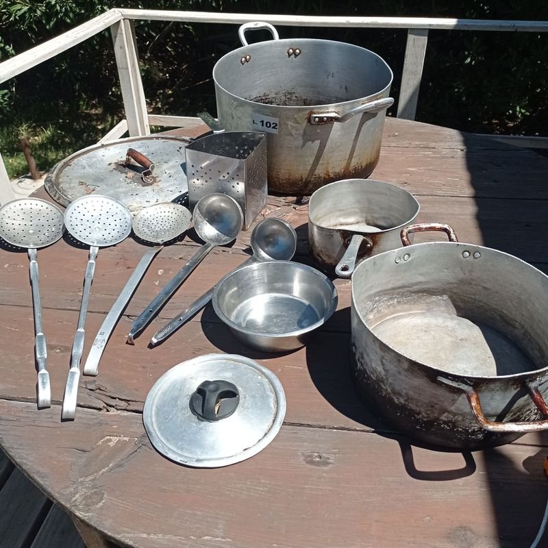 Lote siguiente: Utensilios de cocina en buen estado