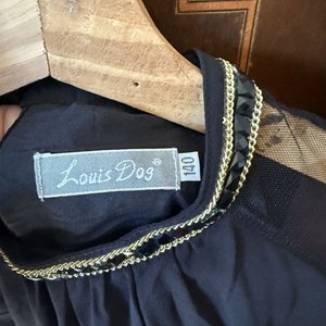 Blusa Negra Louis Dog Talla 140 con Pedrería y Volantes - imagen 3