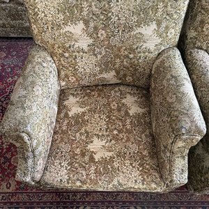Par de Sillones Individuales Tapizados con Estampado Floral Clásico - imagen 9