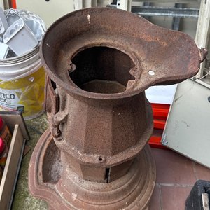Lote anterior: Salamandra Antigua de Hierro Fundido