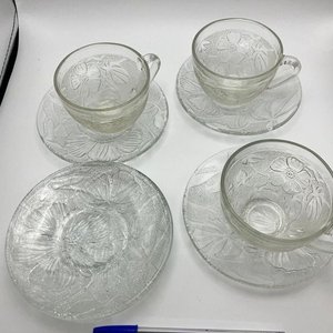 Juego de 3 Tazas de Té y 5 Platillos de Vidrio Labrado Vintage - imagen 2