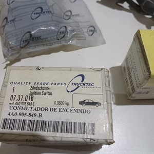 Caja de Repuestos Varios: Bulbo, Termostato, Transformador de Encendido y Más - imagen 10