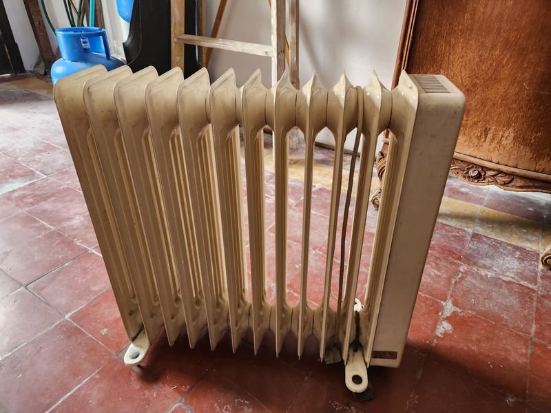 Radiador Eléctrico Rotel Beige con Termostato