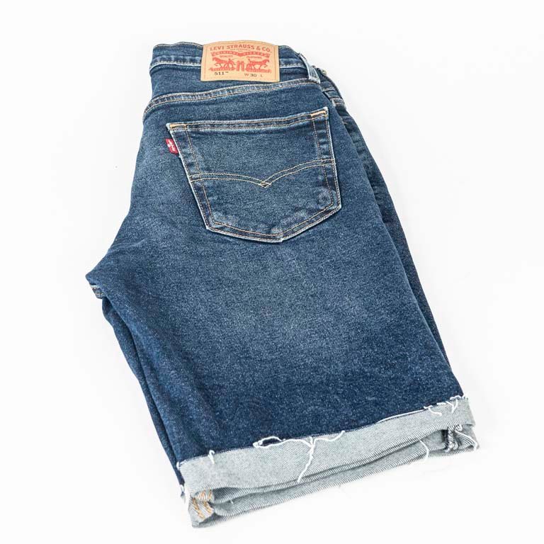 Bermuda Levis 511 Talle W30 Azul