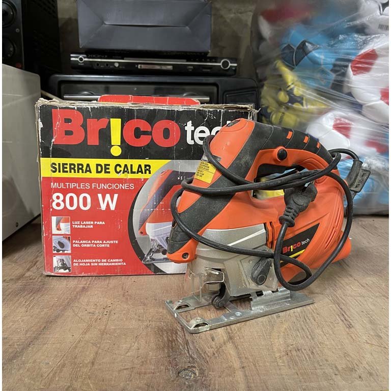 Caladora Bricotech Sierra de Calor 800W Usada