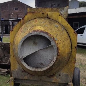 Hormigonera Eléctrica e Hidráulica Amarilla - imagen 6
