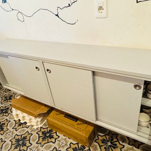 Aéreo Laqueado Bordeaux y Mueble Gris Melamínico con Puertas Corredizas - imagen 4