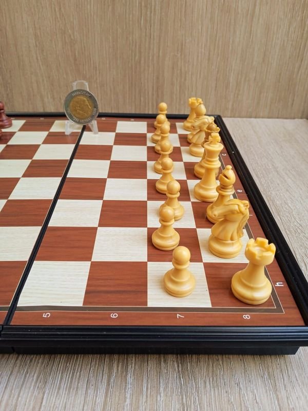 Lote anterior: Juego de Ajedrez Completo con tablero para Guardar las Piezas
