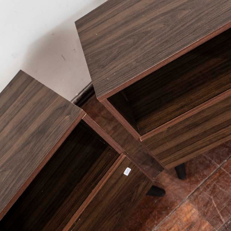 Mesitas de luz en mdf con cajón y patas de pvc - imagen 2