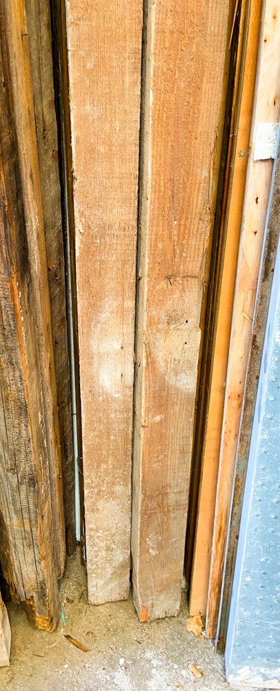 Madera de construcción en mal estado - imagen 4
