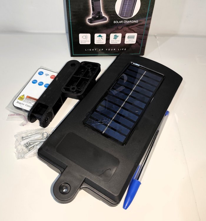 Luz LED Exterior Recargable Solar con Control y Sensor - imagen 5