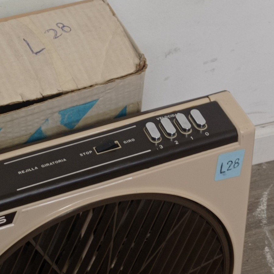 Item 15567 - Image 3