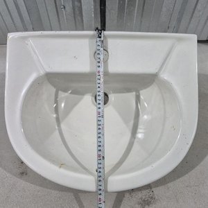 Pileta Lavatorio de Cerámica Blanca Diseño Semicircular - imagen 8