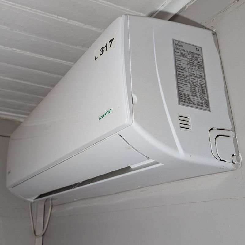 Aire marca Everest Inverter de 12.000 BTU, sin control remoto - imagen 2