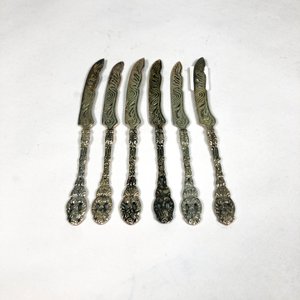 Seis Cuchillos Antiguos con Cabo Labrado y Hoja Sellada - imagen 2