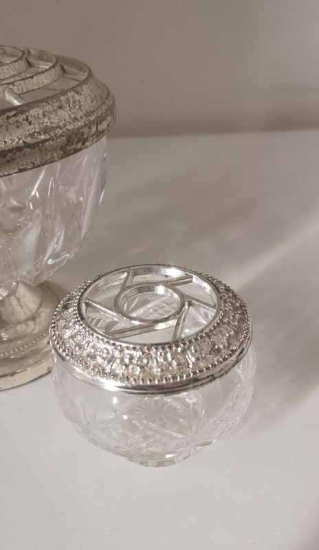 Item 833732 - Image 1