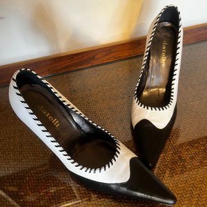 Zapatos Stiletto Blancos y Negros Talle 36 - imagen 2