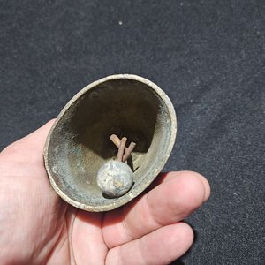 Cencerro Antiguo de Bronce con Martillo - imagen 7