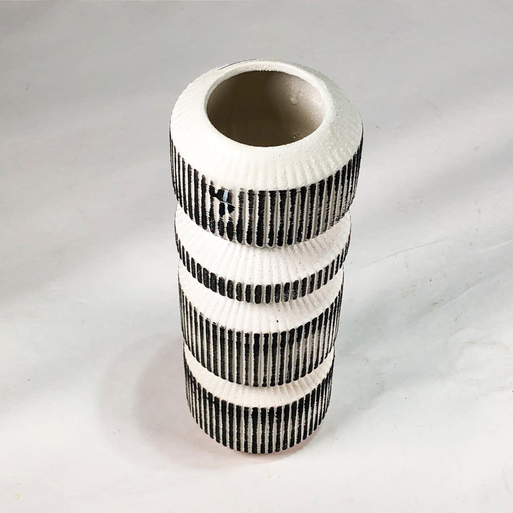 Vaso en cerámica blanca y negra, artesanía manual - imagen 3