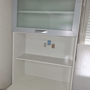 Lote anterior: Mueble - Cristalero blanco 3 puertas 6 estantes