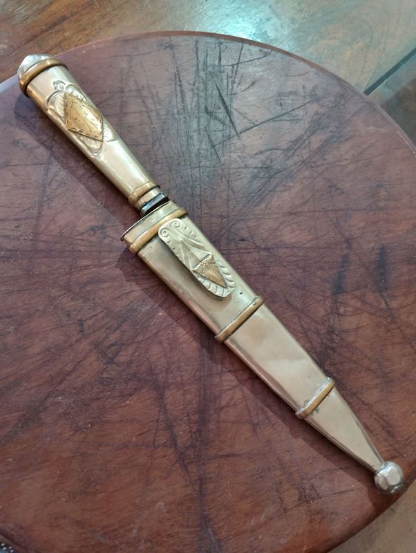 Cuchillo TANDIL en Alpaca y Oro Envainado - imagen 1