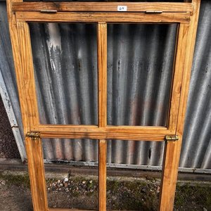 Ventana de Madera con Marco de Dos Hojas - imagen 2