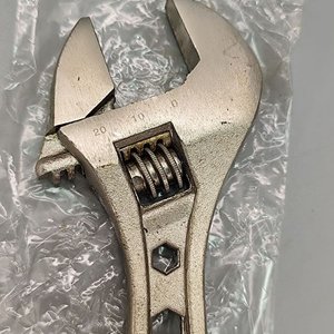 Llave Francesa Ajustable de 8 Pulgadas, Capacidad 25mm - imagen 2