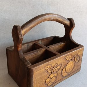 Lote anterior: Porta Cubiertos de Madera con Asa y Grabados