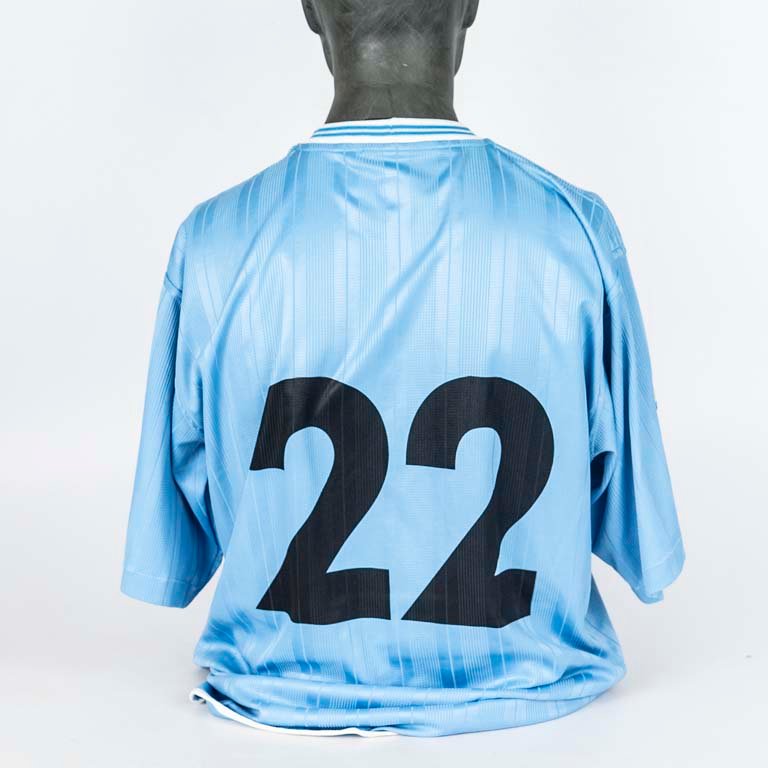 Camiseta de la selección de Uruguay de utilería N°21 del año 2001 - imagen 2