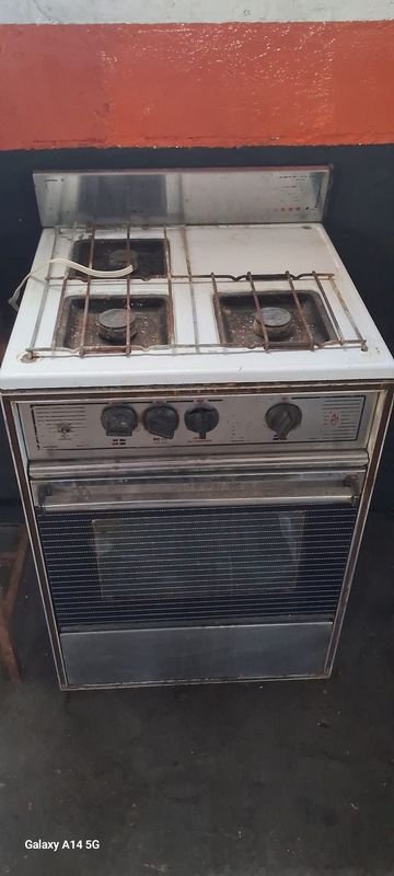Cocina a Gas y Eléctrica Blanca