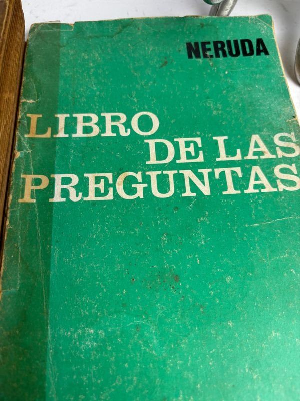 Colección de libros de poesía de Pablo Neruda - imagen 3