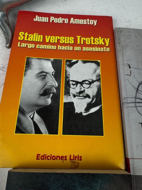 Colección de libros sobre historia política y militancia en la URSS, Tupamaros y Uruguay - imagen 4