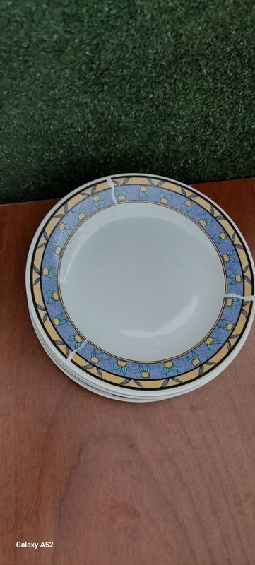 Platos de porcelana azul y blanco para decorar tu mesa - imagen 6