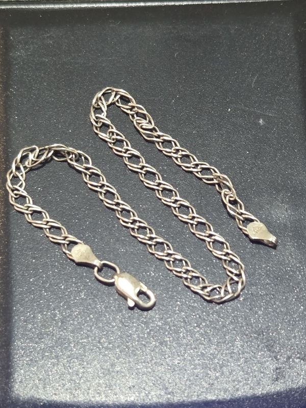 Item 879277 - Image 1