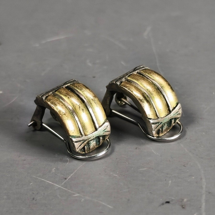 Item 16482 - Image 1