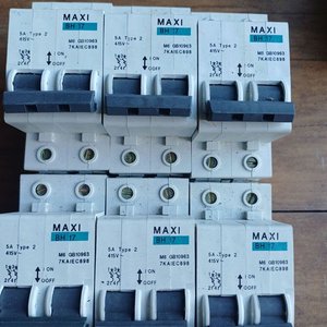 Lote de 6 Llaves Termomagnéticas Bipolares Maxi BH 17 - imagen 7