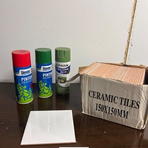 Lote de Cerámicas y Aerosoles de Pintura - imagen 3