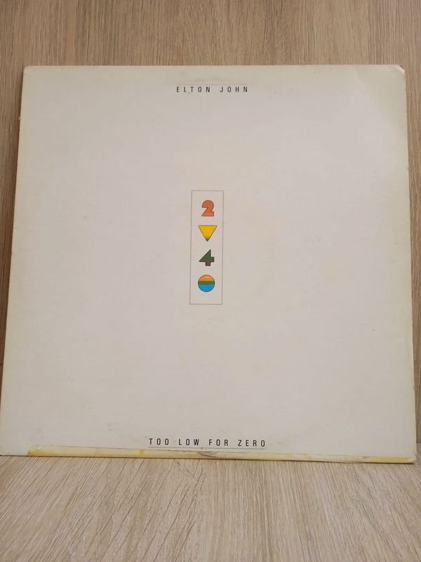 Lote anterior: Vinilo Raro de Elton John - Too Low For Zero
