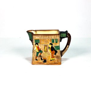 Lote siguiente: Jarra de Porcelana Royal Doulton Colección Charles Dickens - 14 cm