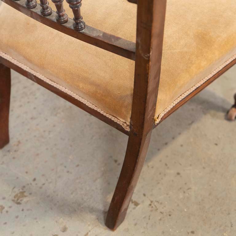 Item 2101984 - Image 2