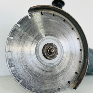Amoladora Angular Bosch GWS 24-230 Professional 9" - imagen 2